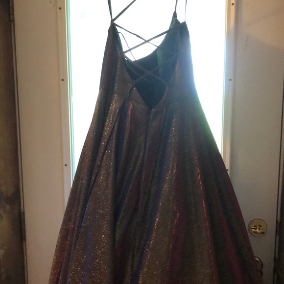 Prom dress - Picture 2 of 2